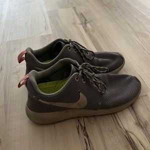 Nike Roshe Run Shoes